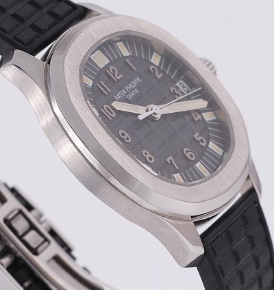 Patek Philippe Aquanaut Jumbo 5065a-001
