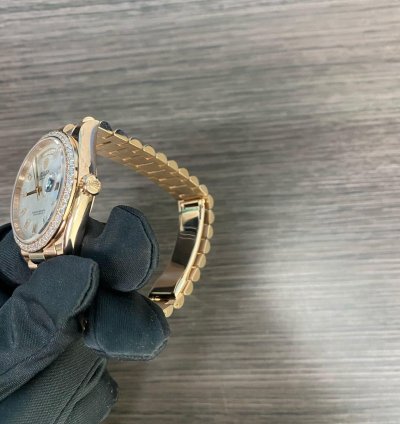 Rolex Day-date 36 128345rbr Day-date 36 Mothet Of Peard Diamond