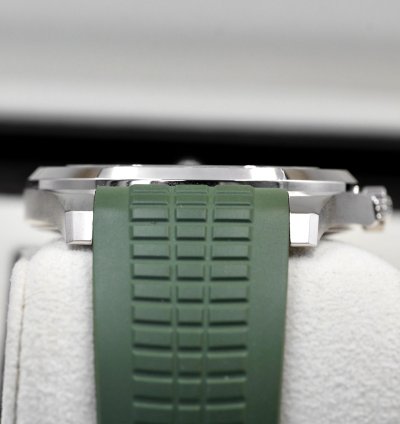 Patek Philippe Aquanaut Khaki Green 5168g 2021 Full Set