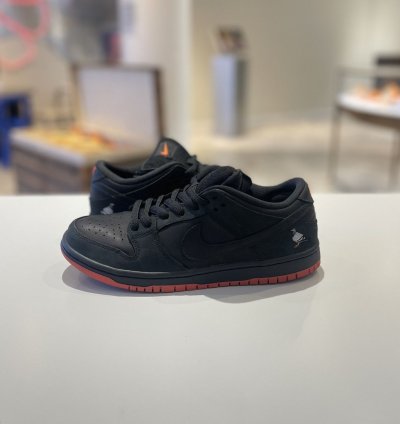 Nike Sb Dunk Low Black Pigeon