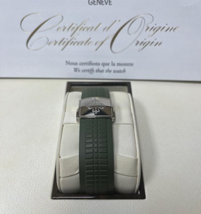 Patek Philippe Aquanaut Khaki Green 5968g-010