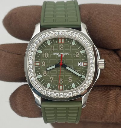 Patek Philippe Aquanaut Ladies Green Diamond Set 5067a-013