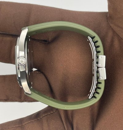 Patek Philippe Aquanaut Ladies Green Diamond Set 5067a-013