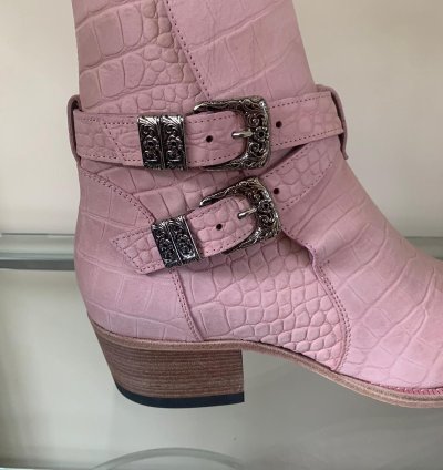 Embossed Crocodile Chain Boots