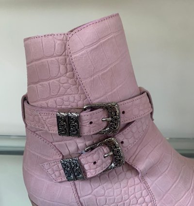 Embossed Crocodile Chain Boots
