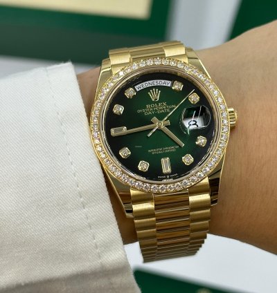 Rolex Day-date 36 128348rbr Green Bezel Ombr Diamond Dial Yellow Gold President Diamond Bezel