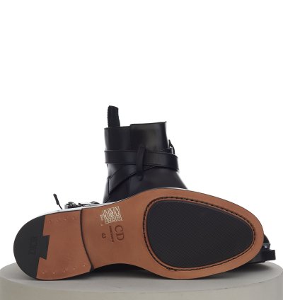 Evidence Ankle Boot In Black Calfskin With Aluminium Buckle