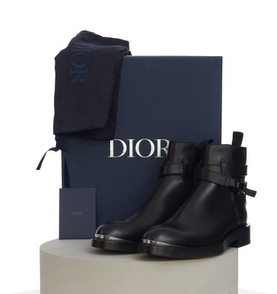 Evidence Ankle Boot In Black Calfskin With Aluminium Buckle