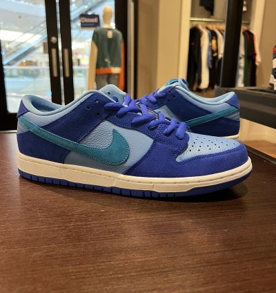 Nike Sb Dunk Low Blue Raspberry