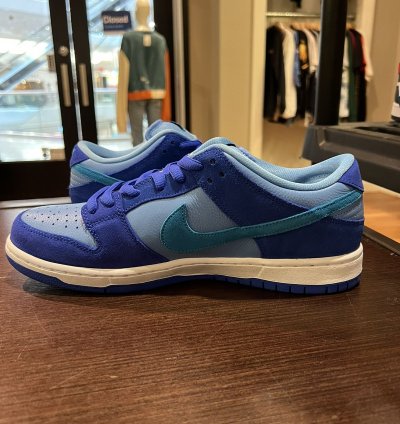 Nike Sb Dunk Low Blue Raspberry