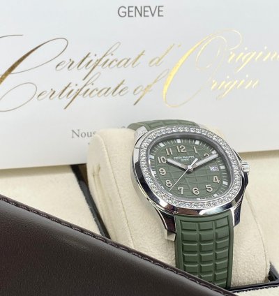 Patek Philippe Aquanaut Luce 09 2022 Fullset Extra Strap German Papers