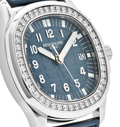 Patek Philippe Aquanaut Luce 5067a-025 Ladies Stainless Steel Blue Dial