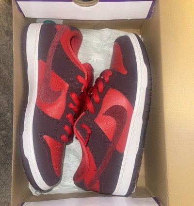 Nike Sb Dunk Low Cherry Pack