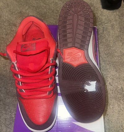 Nike Sb Dunk Low Cherry Pack