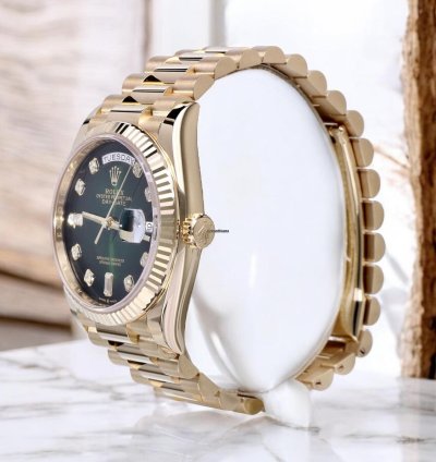 Rolex Day-date 36 18k Yellow Gold - Factory Green Diamond Dial Unworn 2022
