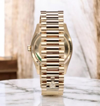Rolex Day-date 36 18k Yellow Gold - Factory Green Diamond Dial Unworn 2022