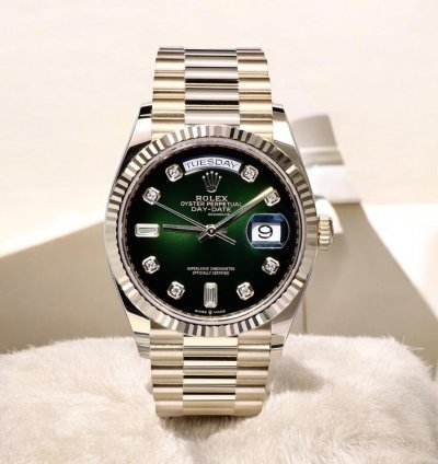 Rolex Day-date 36 18k Yellow Gold - Factory Green Diamond Dial Unworn 2022