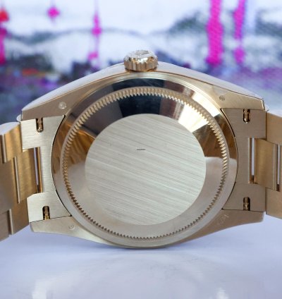 Rolex Day-date 36 18k Yellow Gold 128238 Green Ombre Diamond Dial 2022 Unworn 36mm Full Set