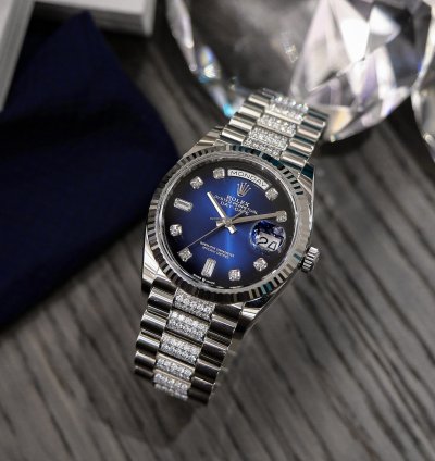 Rolex Day-date 36 18kt Wg Ref 128239 - Diamonds President And Blue Ombr Dial - Full Set 2022
