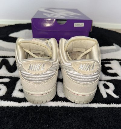 Nike Sb Dunk Low City Of Love Light Bone size 9 5