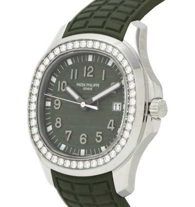 Patek Philippe Aquanaut Mint 2022 Patek Philippe Aquanaut 5267 200a-011 Green