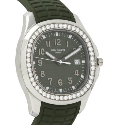 Patek Philippe Aquanaut Mint 2022 Patek Philippe Aquanaut 5267 200a-011 Green