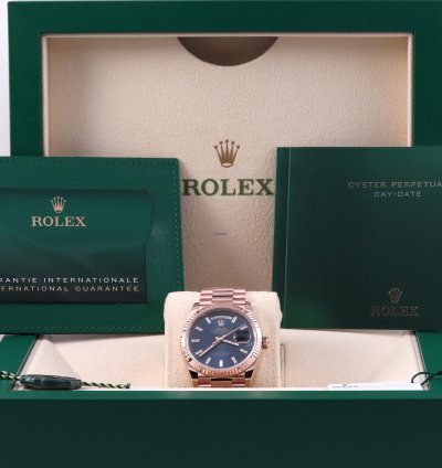Rolex Day-date 36 2024 Day Date 36 Blue Green Diamond Baguette Rose Gold Everose 128235