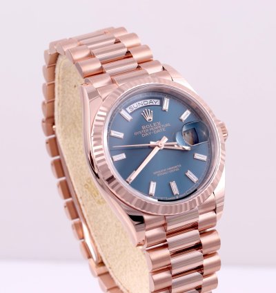 Rolex Day-date 36 2024 Day Date 36 Blue Green Diamond Baguette Rose Gold Everose 128235