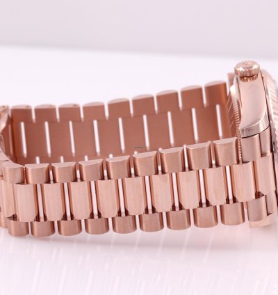 Rolex Day-date 36 2024 Day Date 36 Blue Green Diamond Baguette Rose Gold Everose 128235
