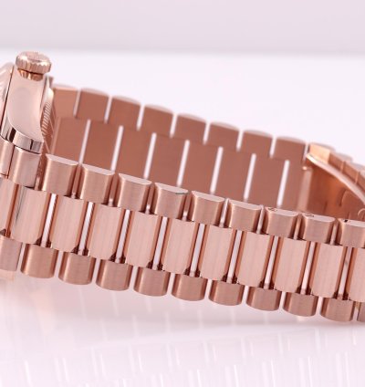 Rolex Day-date 36 2024 Day Date 36 Blue Green Diamond Baguette Rose Gold Everose 128235