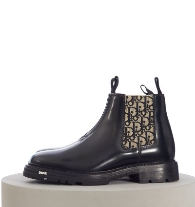 Explorer Ii Oblique Chelsea Boot In Black Polished Calfskin