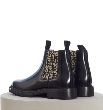 Explorer Ii Oblique Chelsea Boot In Black Polished Calfskin