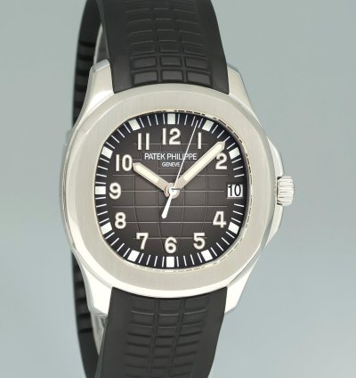 Patek Philippe Aquanaut Mint Steel Aquanaut Black Rubber Jumbo 5165a 38mm Watch Box