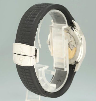 Patek Philippe Aquanaut Mint Steel Aquanaut Black Rubber Jumbo 5165a 38mm Watch Box