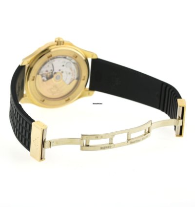 Patek Philippe Aquanaut Ref 5065 Yellow Gold 2 Straps Black