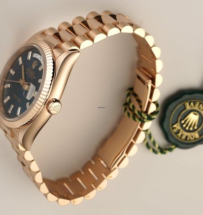 Rolex Day-date 36 36mm 18k Everose Gold President Blue-green Baguette Diamond Dial