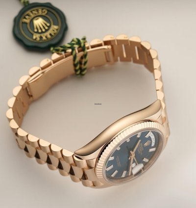 Rolex Day-date 36 36mm 18k Everose Gold President Blue-green Baguette Diamond Dial