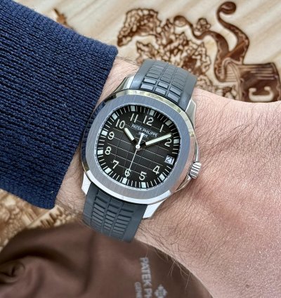 Patek Philippe Aquanaut Ref 5165 Patek Service 2008 Extract And Service Pouch Mint