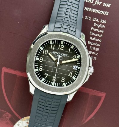 Patek Philippe Aquanaut Ref 5167 2008 Box And Extract Mint