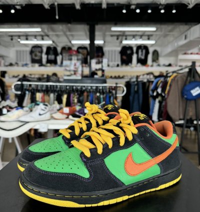 Nike Sb Dunk Low Green Spark Hoop Orange Sz 9