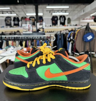 Nike Sb Dunk Low Green Spark Hoop Orange Sz 9
