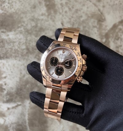 Rolex Daytona 126505 Sundust Dial New 2024