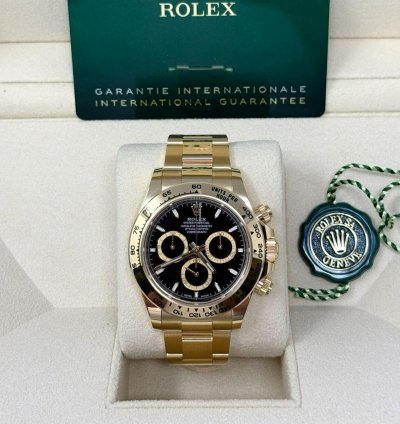 Rolex Daytona 126508 Cosmograph Daytona 40mm Yellow Gold Black Dial Jubilee