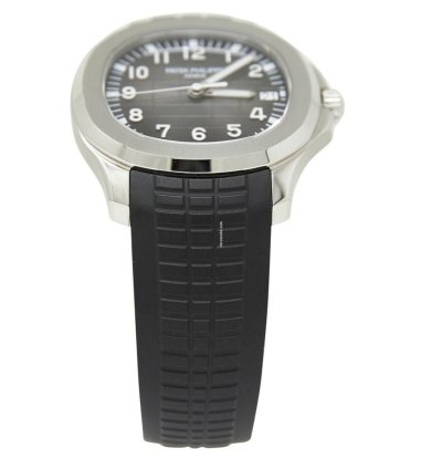 Patek Philippe Aquanaut Stainless Steel Black Dial Complete Set Mint 2022