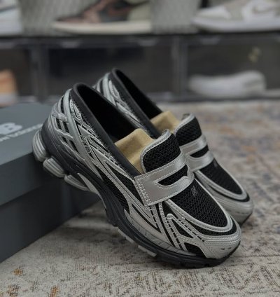 New Balance 1906 Loafers Black Silver