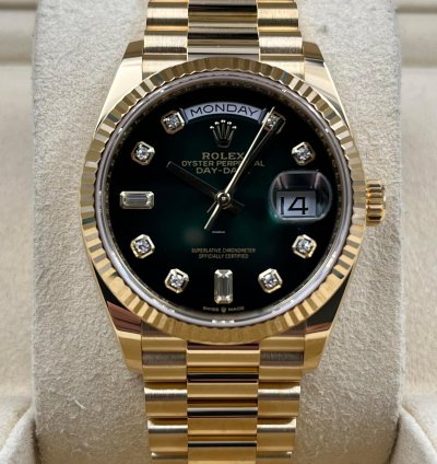 Rolex Day-date 36 36mm Green Ombre Diamond Dial Yellow Gold Bracelet 128238 Unworn 2023