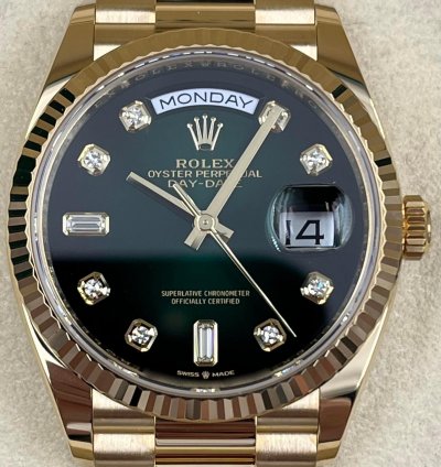 Rolex Day-date 36 36mm Green Ombre Diamond Dial Yellow Gold Bracelet 128238 Unworn 2023
