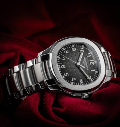 Patek Philippe Aquanaut Steel Black Dial 40mm Mint Box Papers 5167 1a-001