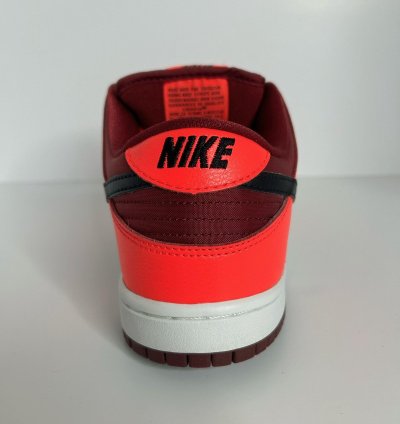 Nike Sb Dunk Low Laser Crimson