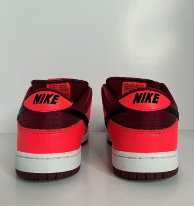 Nike Sb Dunk Low Laser Crimson